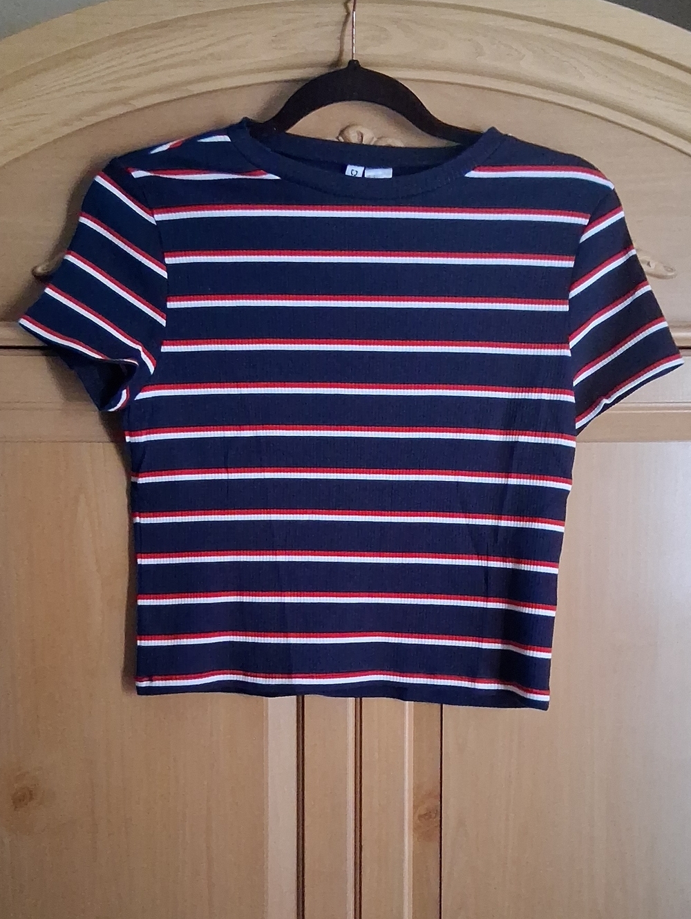 H&M Navy Short Sleeve Tee with Red and White Stripes, Size L